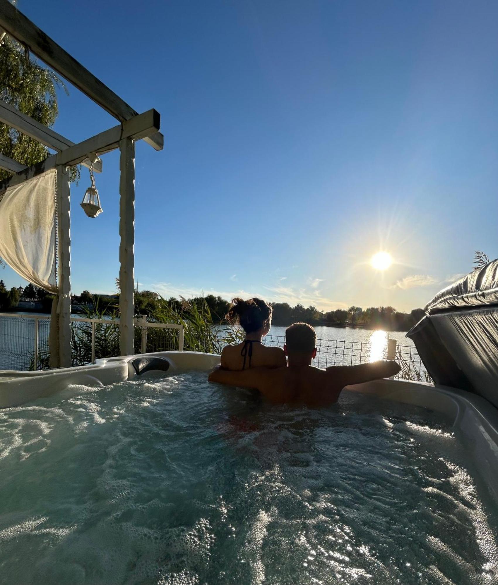 Therme - Corbeanca By The Lake Luxury Villa Exterior foto